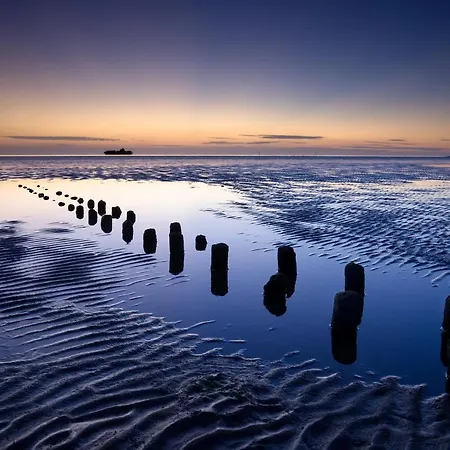 Holiday home Kuestenkind - Lage - Garten Eingezaeunt Butjadingen